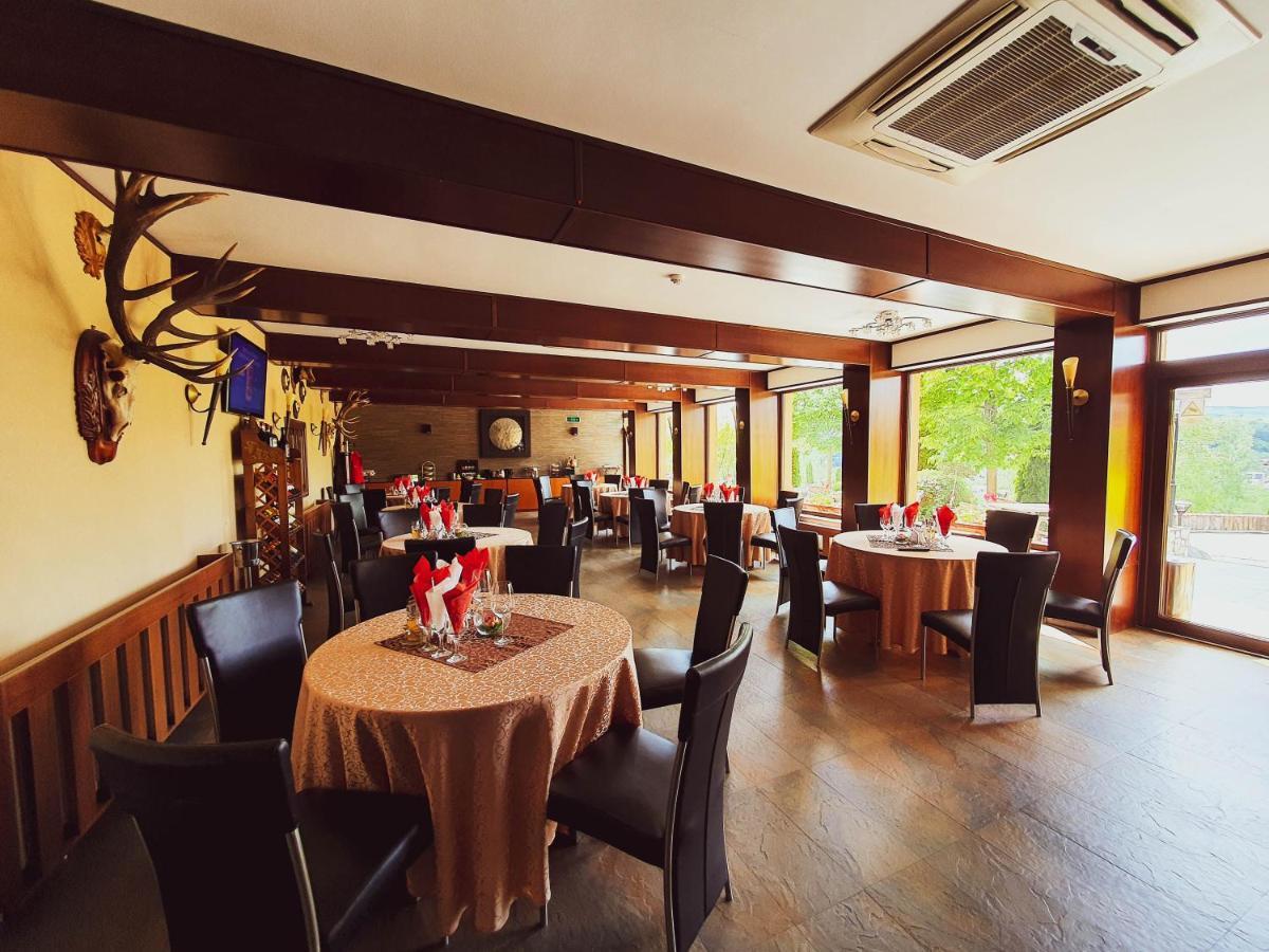 סובאטה Hotel Belvedere מראה חיצוני תמונה