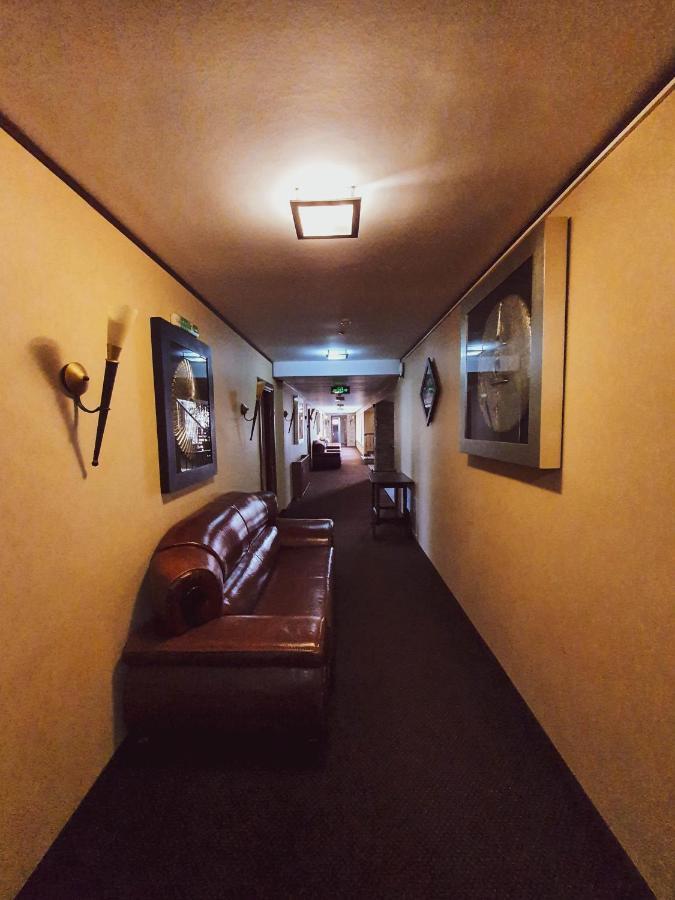 סובאטה Hotel Belvedere מראה חיצוני תמונה