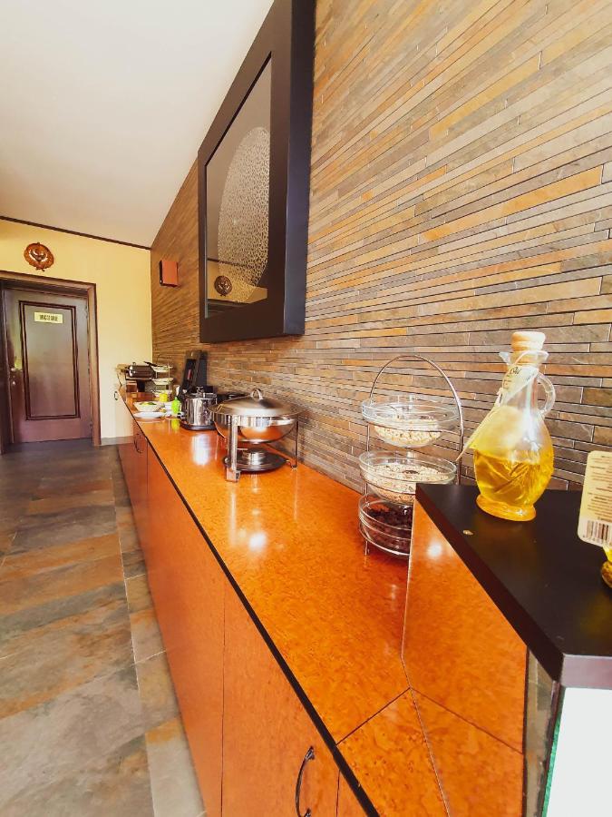 סובאטה Hotel Belvedere מראה חיצוני תמונה