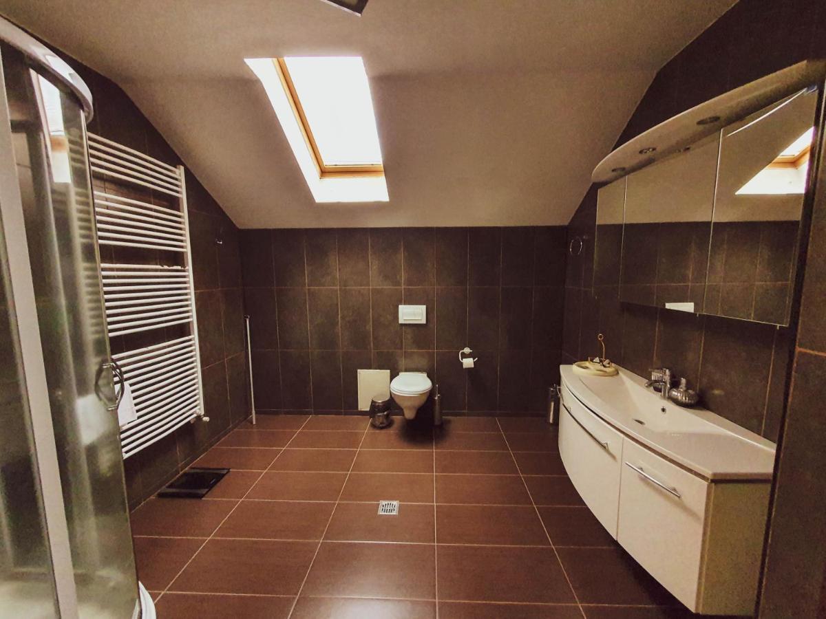 סובאטה Hotel Belvedere מראה חיצוני תמונה