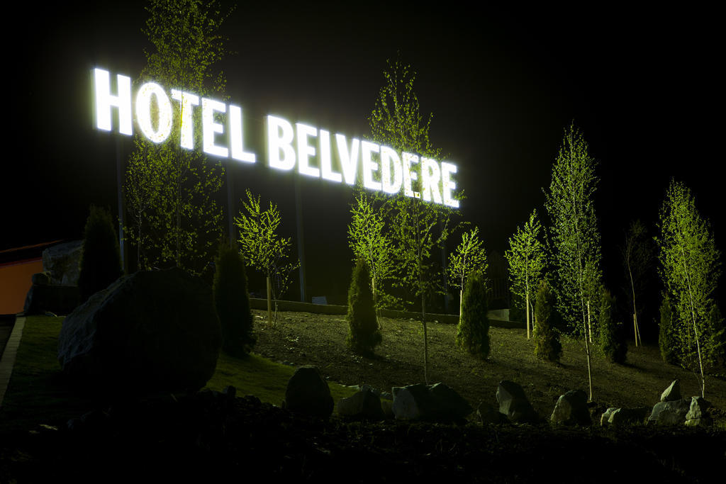 סובאטה Hotel Belvedere מראה חיצוני תמונה