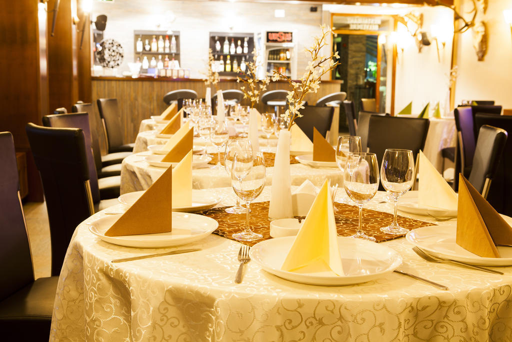 סובאטה Hotel Belvedere מראה חיצוני תמונה